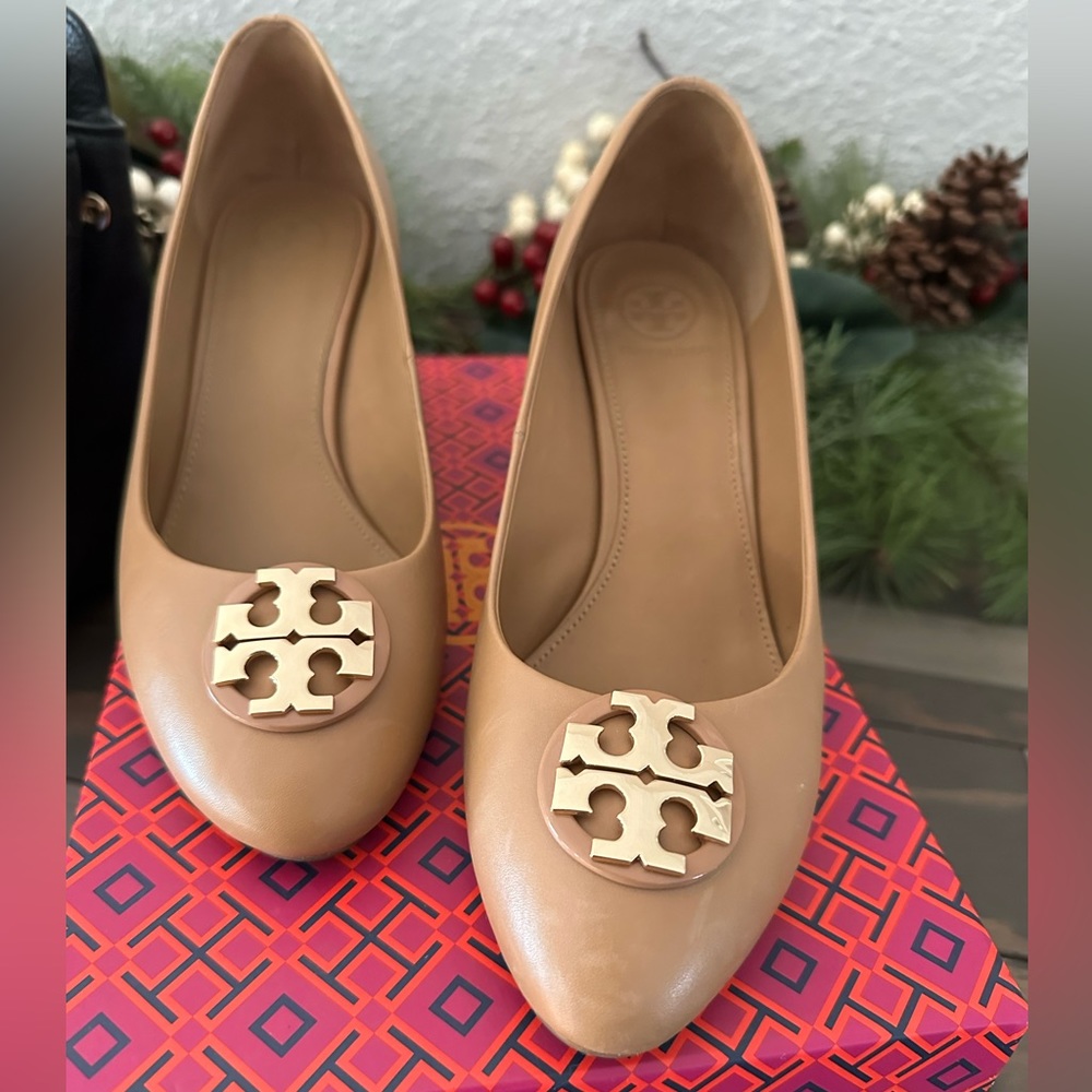 Tory Burch Wedges - size 7.5